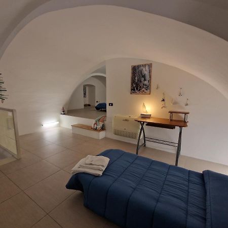 Polignano A Mare: Sulla Piazza Di Domenico Modugno Villa ภายนอก รูปภาพ